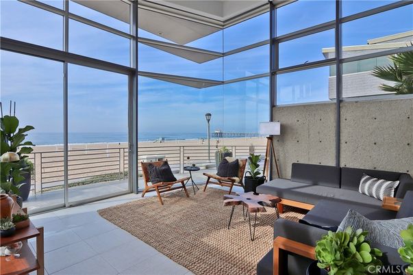 Interior, Living room, Sun Room, Water