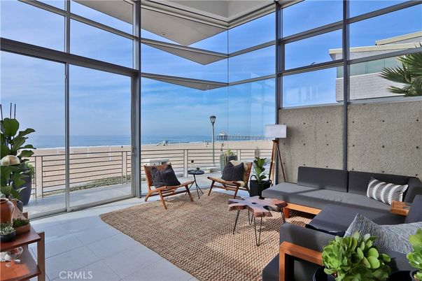 Interior, Living room, Sun Room, Water