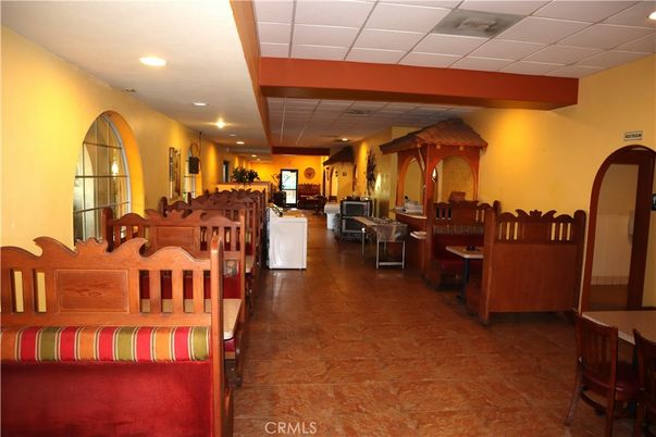 Dining room, Interior, Recessed Lighting