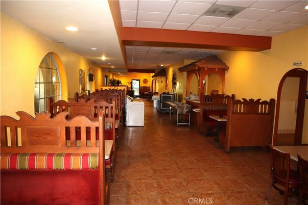 Dining room, Interior, Recessed Lighting