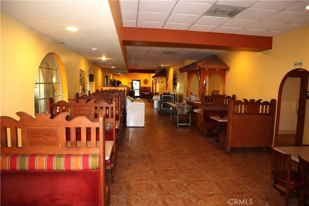 Dining room, Interior, Recessed Lighting