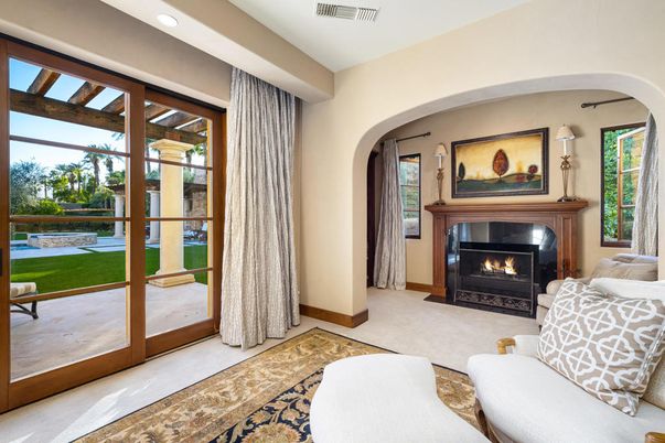 Fireplace, Interior, Living room, Recessed Lighting