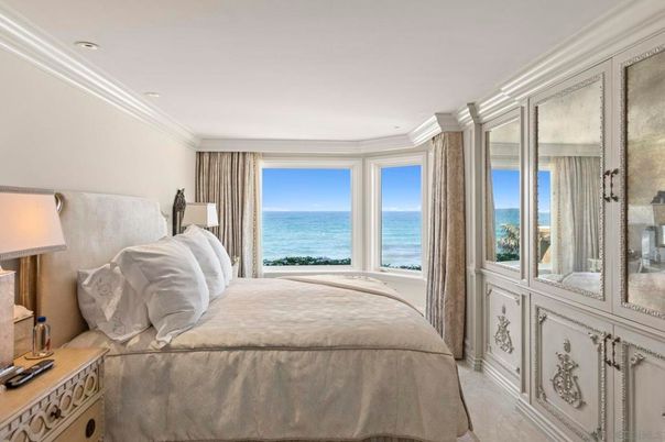 Bedroom, Interior, Recessed Lighting, Water
