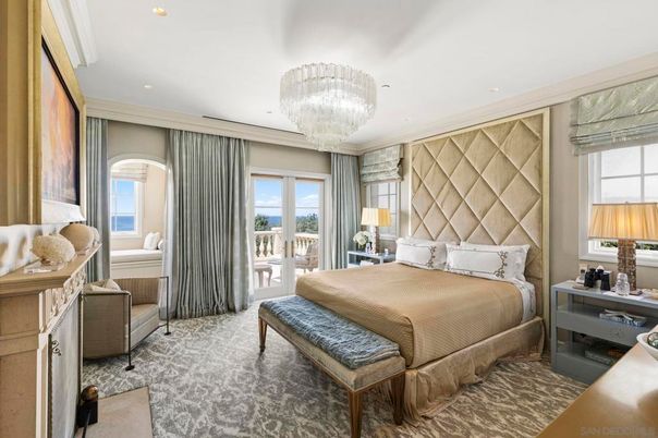 Bedroom, Chandelier, Interior, Recessed Lighting