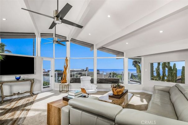 Interior, Living room, Recessed Lighting, Water