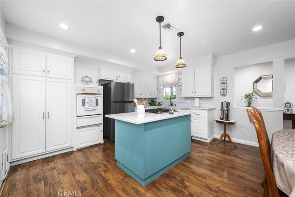 Interior, Kitchen, Pendant Lights, Recessed Lighting, Wood Texture Flooring