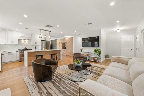 Interior, Kitchen, Living room, Pendant Lights, Recessed Lighting, Stainless Steel Appliances, Wood Texture Flooring