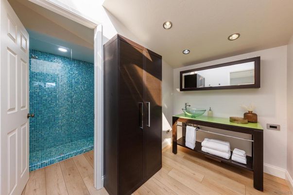 Bathroom, Interior, Recessed Lighting, Wood Texture Flooring