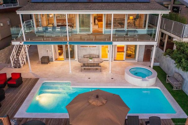 Exterior, Pool