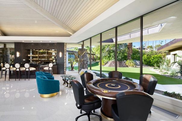 Game Room, Interior, Recessed Lighting
