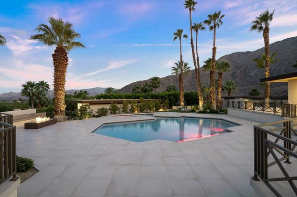 Exterior, Pool, Other