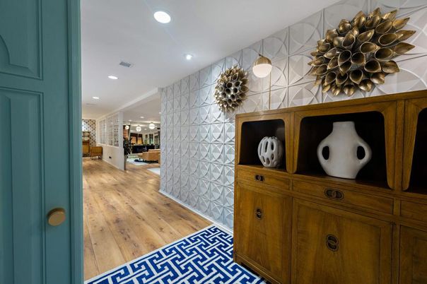 Interior, Recessed Lighting, Wood Texture Flooring