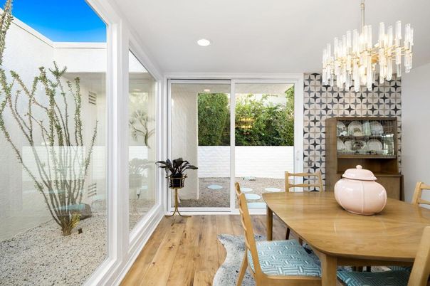 Chandelier, Dining room, Interior, Recessed Lighting, Wood Texture Flooring