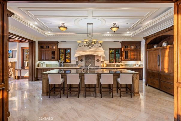 Chandelier, Fireplace, Interior, Kitchen, Pendant Lights, Recessed Lighting