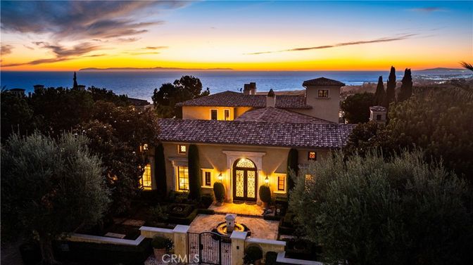 Exterior, Facade, Water, Mediterranean