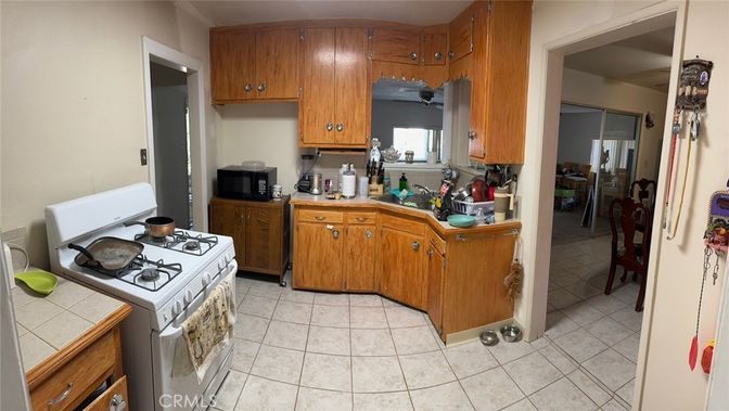 Interior, Kitchen, Tile Countertops