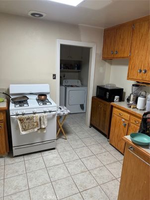Interior, Kitchen, Recessed Lighting, Utility Closets, Washer