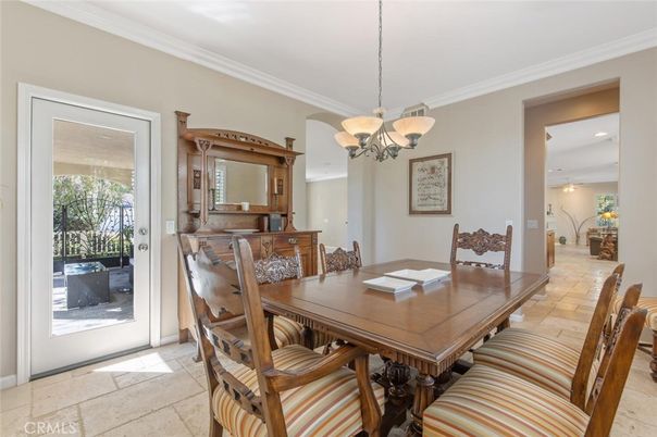 Chandelier, Dining room, Interior, Pendant Lights