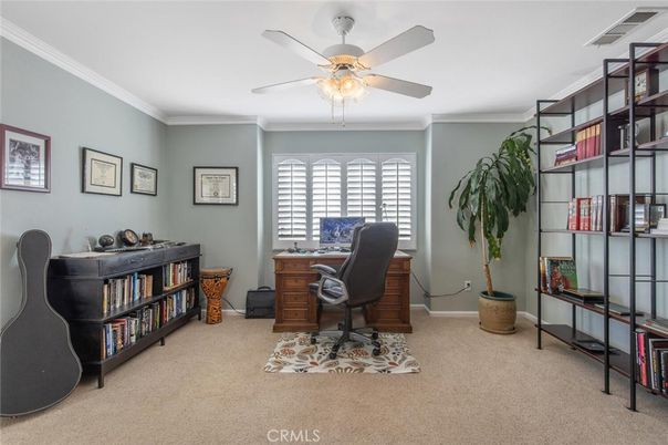 Home Office, Interior