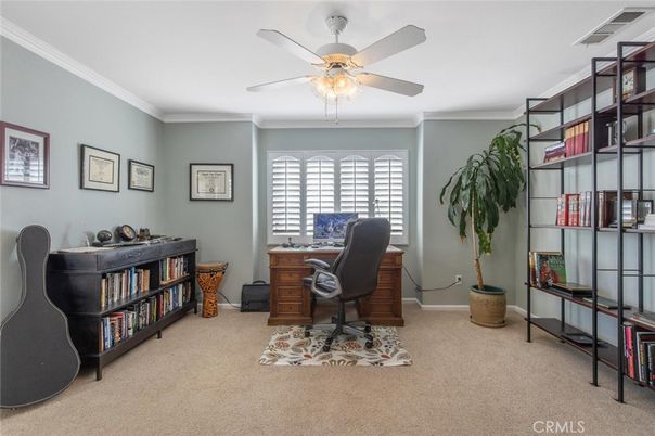 Home Office, Interior
