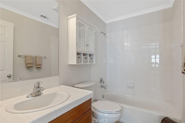 Bathroom, Interior, Tile Countertops