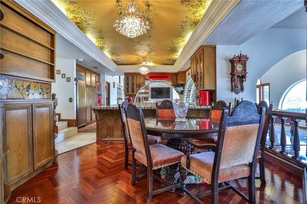 Chandelier, Dining room, Interior, Kitchen, Wood Texture Flooring