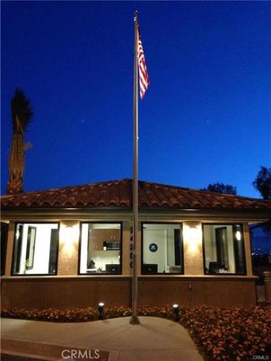 Exterior, Facade, Ranch