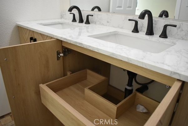 Bathroom, Dual Sink Vanities, Interior