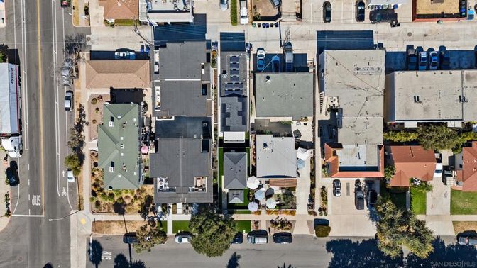 Exterior, Drone