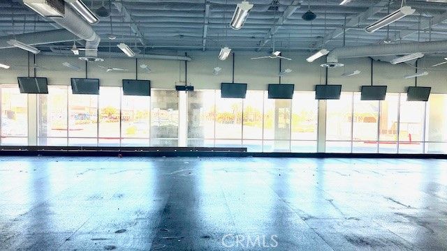 Garage, Interior, Pool