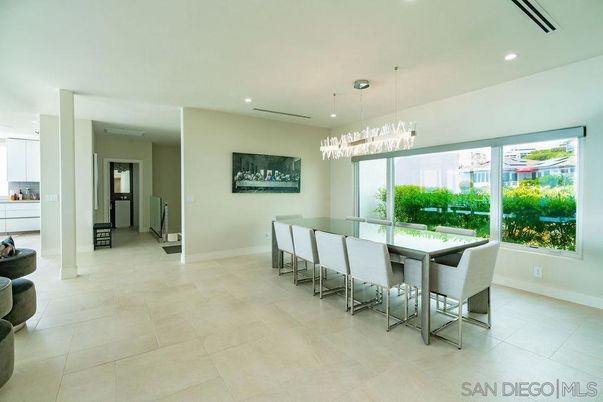 Chandelier, Dining room, Interior, Pendant Lights, Recessed Lighting