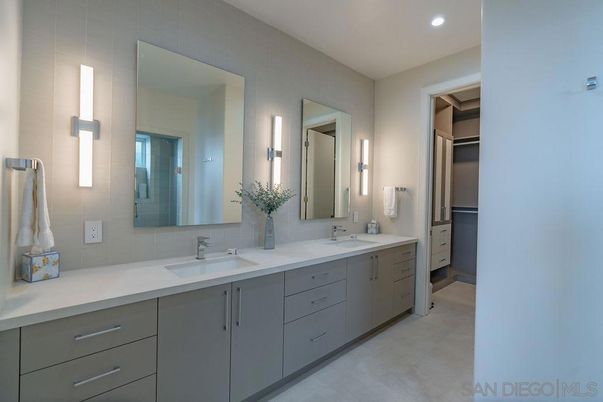 Bathroom, Dual Sink Vanities, Interior, Recessed Lighting, Walk-in Closets