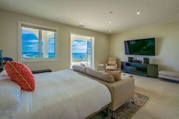 Bedroom, Interior, Recessed Lighting, Water