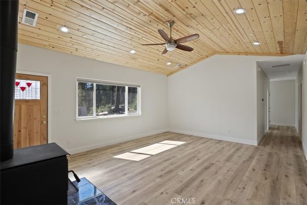 Empty room, Interior, Recessed Lighting, Wooden Ceilings, Wood Texture Flooring