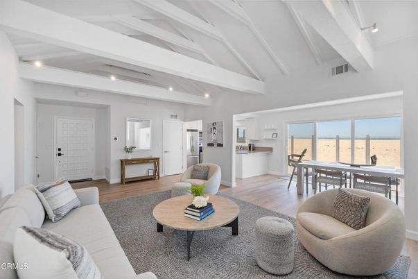 Dining room, Interior, Living room, Recessed Lighting, Wood Texture Flooring