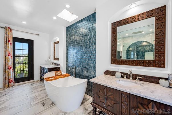 Bathroom, Dual Sink Vanities, Free Standing Baths, Interior, Marble, Recessed Lighting