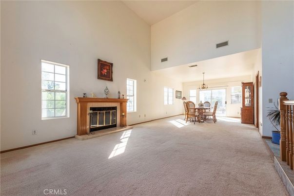 Chandelier, Dining room, Fireplace, Interior, Pendant Lights