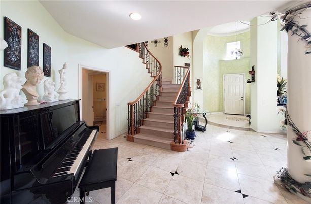 Interior, Pendant Lights, Piano, Recessed Lighting