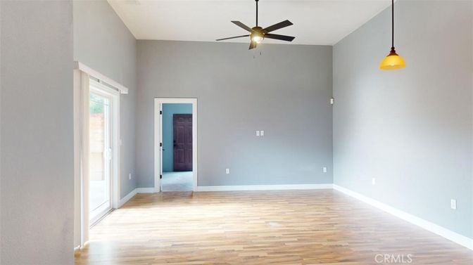 Empty room, Interior, Pendant Lights, Wood Texture Flooring