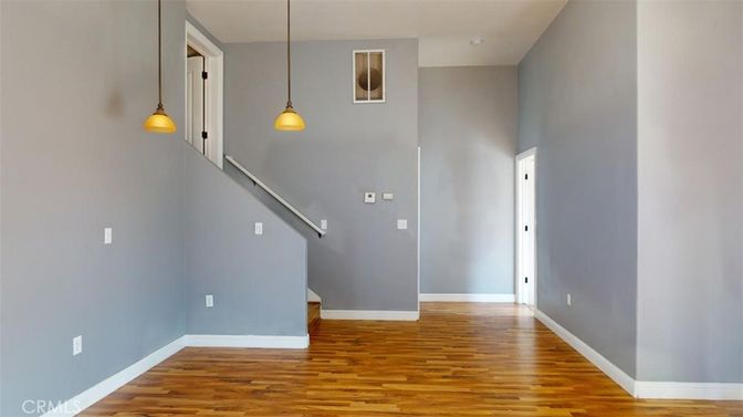 Empty room, Interior, Pendant Lights, Wood Texture Flooring