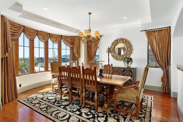 Chandelier, Dining room, Interior, Recessed Lighting, Wood Texture Flooring
