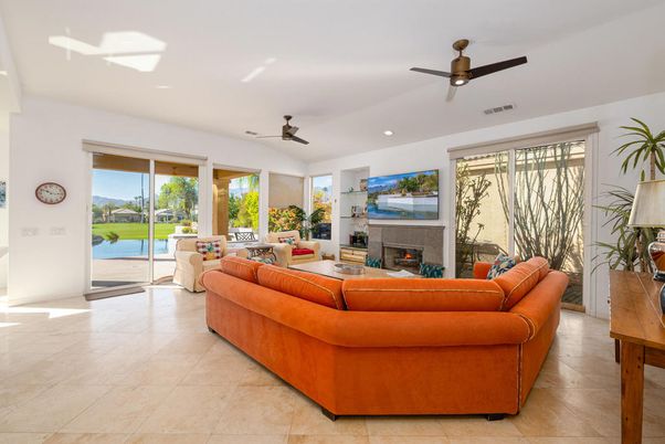 Fireplace, Interior, Living room, Recessed Lighting, Water