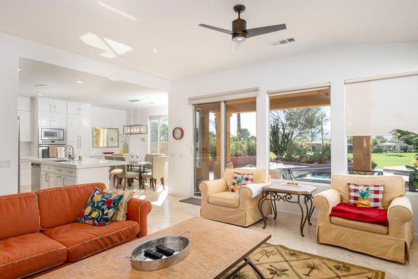 Dining room, Interior, Kitchen, Living room, Pendant Lights, Recessed Lighting, Stainless Steel Appliances