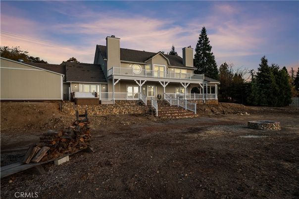 Backyard, Exterior, Facade, Queen Anne Victorian