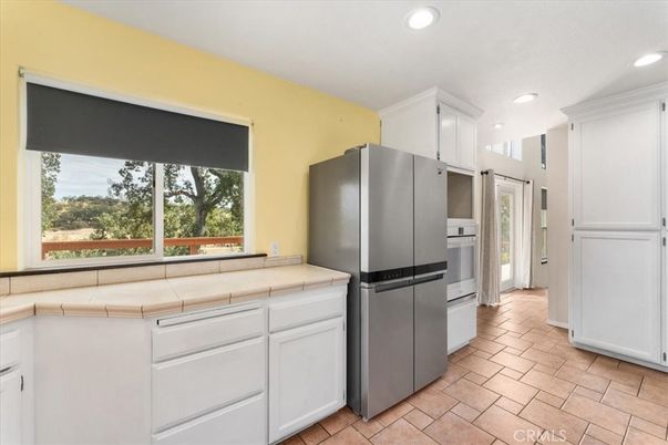 Interior, Kitchen, Recessed Lighting, Tile Countertops