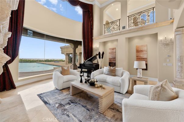 Interior, Living room, Piano, Recessed Lighting, Water