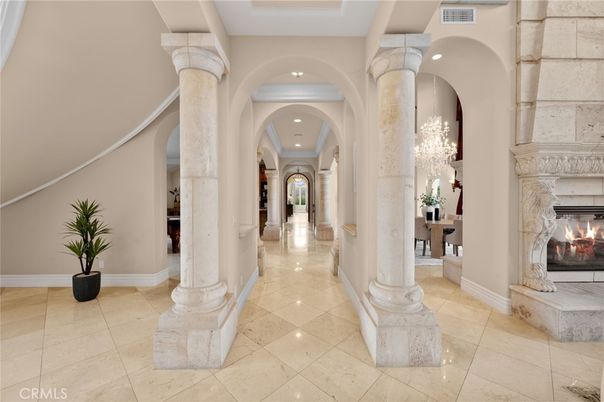 Chandelier, Fireplace, Interior, Recessed Lighting