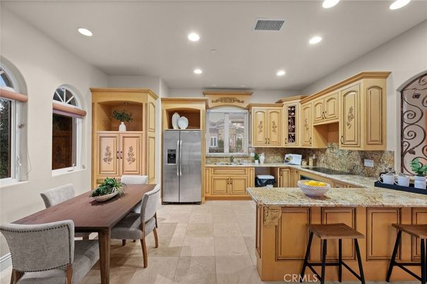 Dining room, Interior, Kitchen, Recessed Lighting, Stainless Steel Appliances