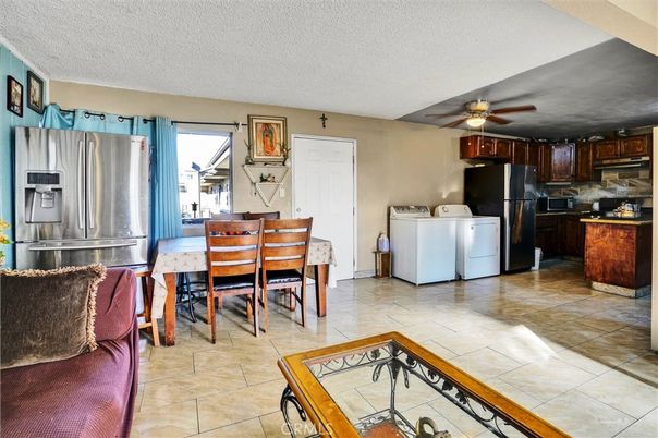 Dining room, Interior, Kitchen, Washer