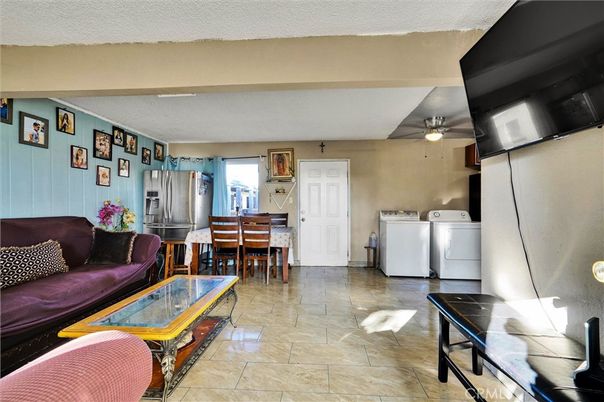 Dining room, Interior, Kitchen, Washer